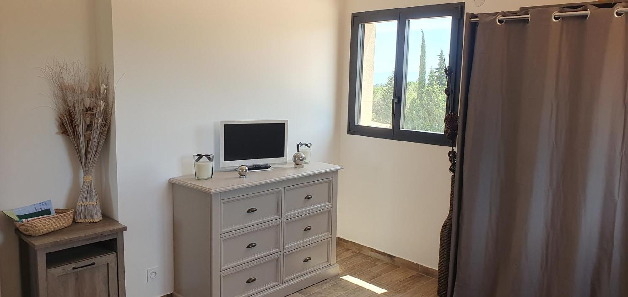 Trois Appartements Au Sein Du Mas Jams - Le Gouleyrous, Le Canigou Et Le Figarassa Vingrau Room photo